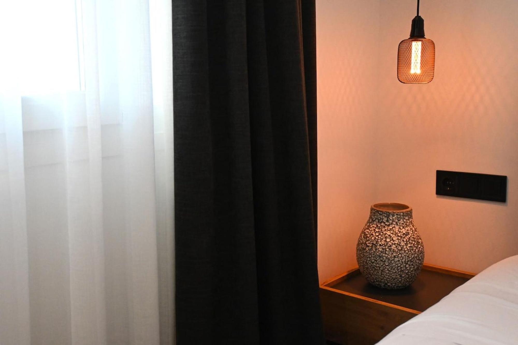Milos 513 Plaka - Monastiraki By Superhost Hub เอเธนส์ ภายนอก รูปภาพ